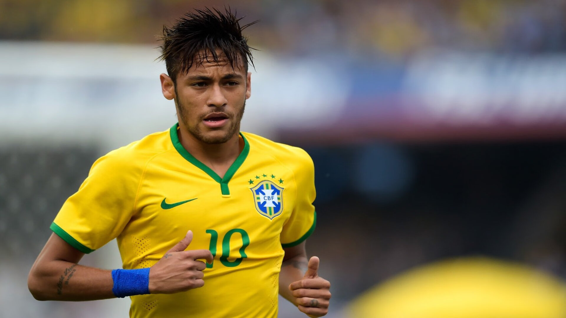 世界田径：肯尼亚选手连续创新高，赛场火爆！，肯尼亚田径运动员