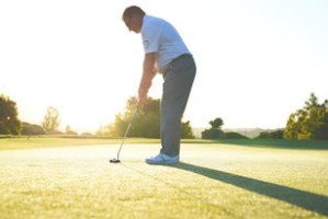 乐鱼网官网进入-中国高尔夫球员许赢夺得女子中巡个人第三冠，许亚军高尔夫