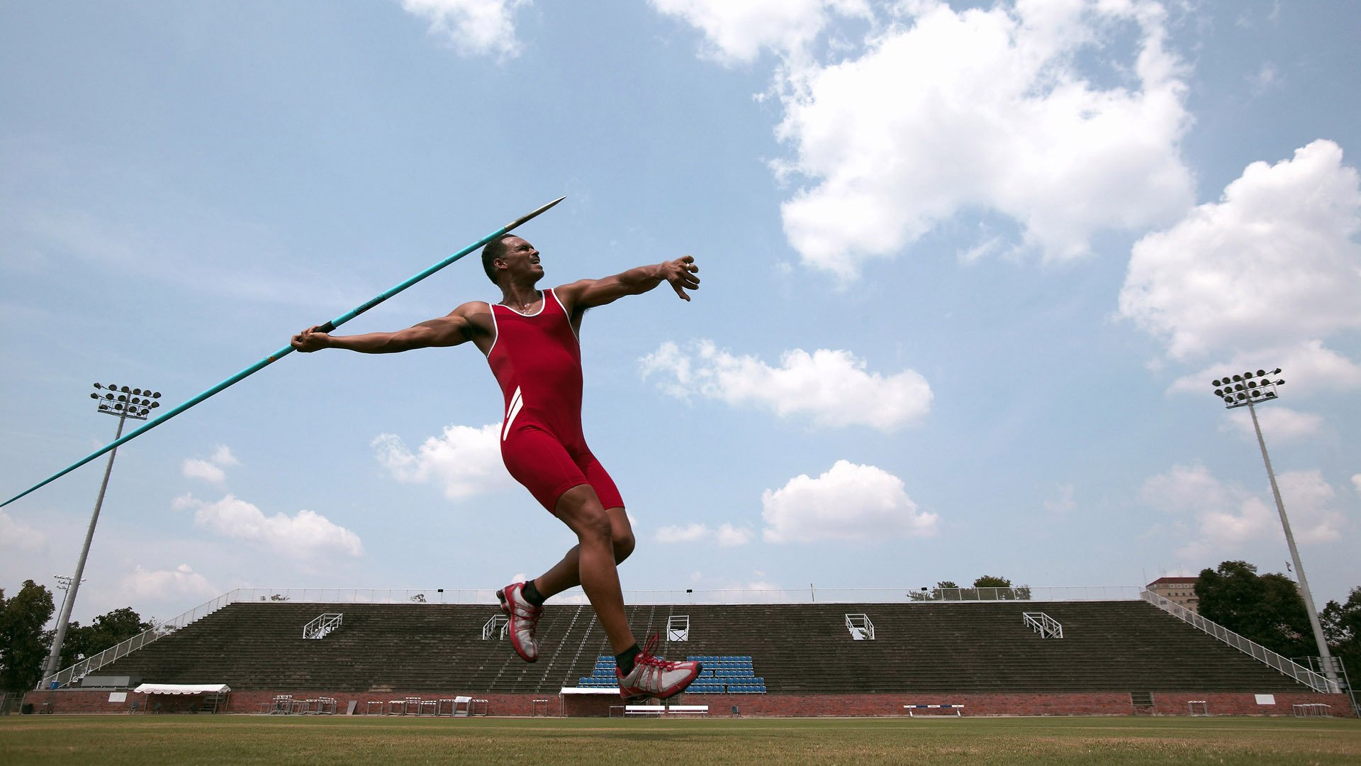 比赛关键球员表现追踪，关键球员英文